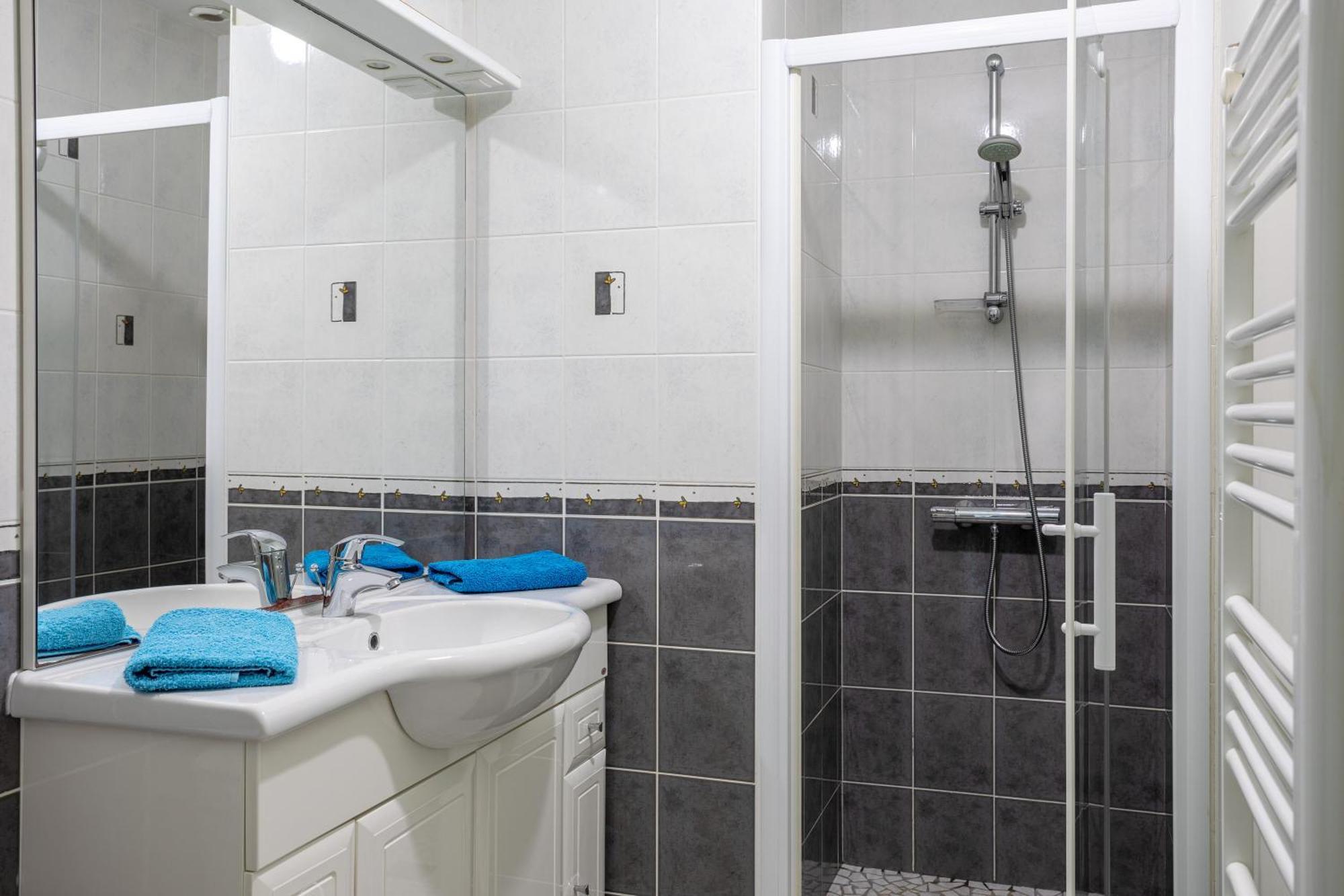 Holiday home Maison Proche Ocean - 6 Pers *